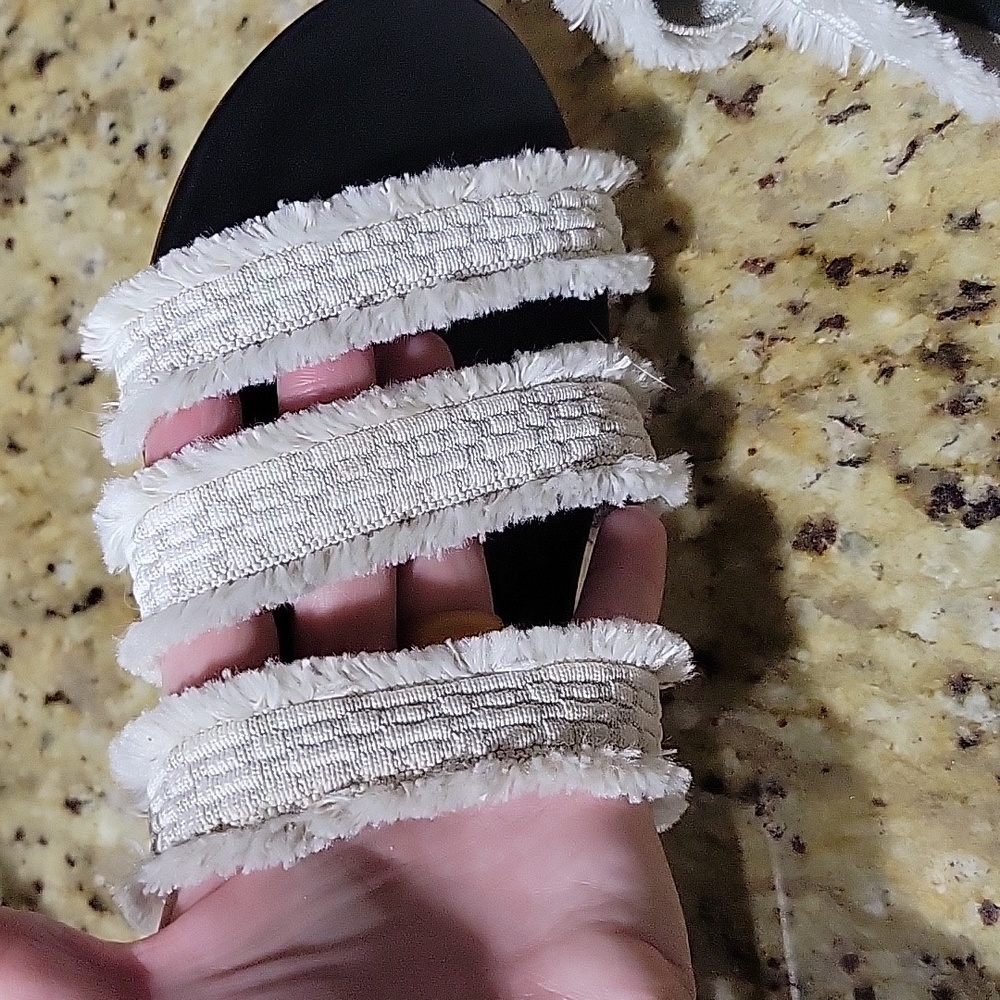 GUC Rothys sandals - Picture 2 of 5